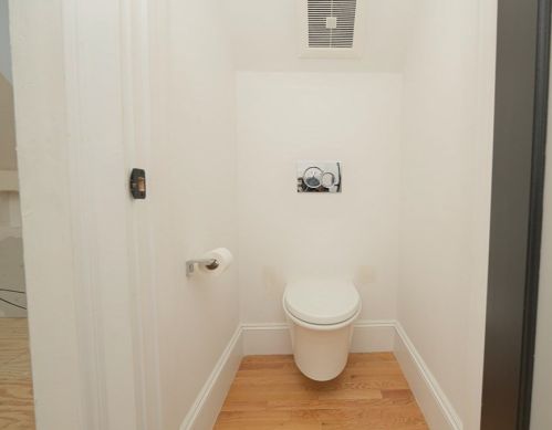 885 Randolph St, Canton MA 02021-1365 exterior