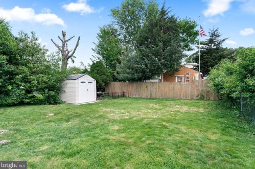 180 Carlisle Rd, Camden NJ 08106-1211 exterior