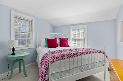 1359 Main St, Chatham MA 02633-2464 exterior