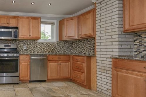 3 Mt Vernon St, Lawrence MA 01843-3206 exterior