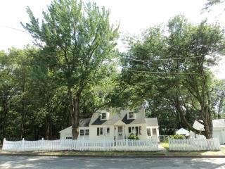 27 Mount Auburn St, Lawrence, MA 01843-2423
