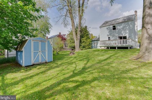 489 Hemlock Ter, West Deptford NJ 08096-2815 exterior