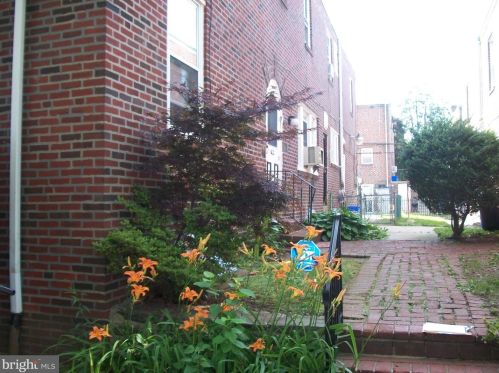 911 Dorset St, Philadelphia, PA 19150-3601