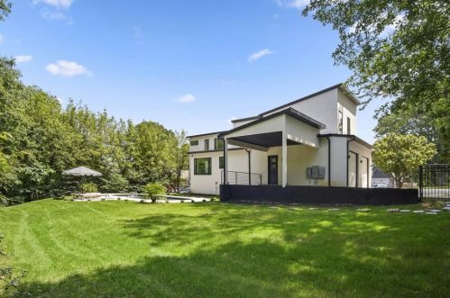 1756 Akin Dr, Atlanta GA 30345-3948 exterior