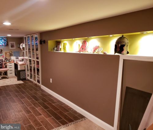 188 Hunterdon Rd, West Deptford NJ 08096-3017 exterior