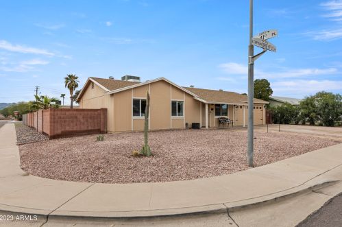 4115 Captain Dreyfus Ave, Phoenix AZ  85032-6720 exterior