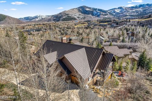 1995 Kidd Cir, Park City UT 84098-8512 exterior