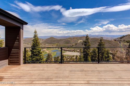 370 Centennial Cir, Park City UT 84060-7801 exterior