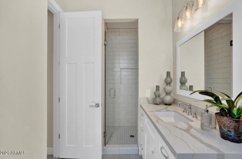 4022 40 Pl, Phoenix AZ 85028-2241 exterior