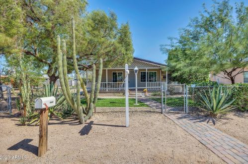 19425 26th St, Phoenix AZ  85050-1906 exterior