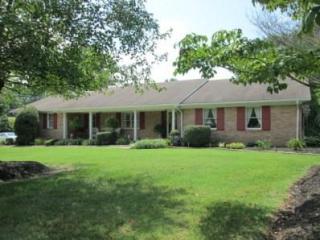 113 Hunting Creek Rd, Hopkinsville, KY 42240-6701