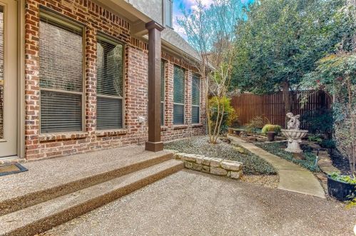 7020 Coverdale Dr, Plano TX 75024-7553 exterior