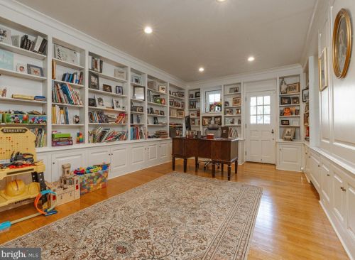 605 Delaware St, West Deptford NJ  08096-1576 exterior