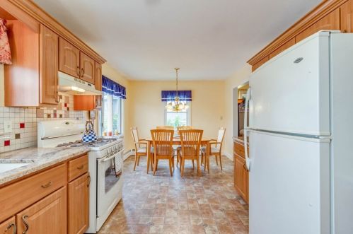 22 Glenwood Dr, Lawrence MA 01843-3001 exterior