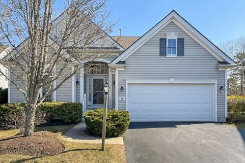 29 Champlain Cir, Plymouth, MA 02360-7752