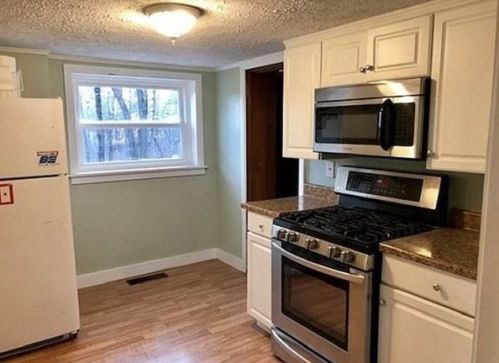 28 Hollywood Ter, North Reading MA 01864-1155 exterior