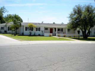 3421 47th Pl, Phoenix AZ  85018-6009 exterior