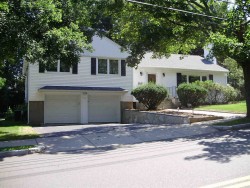 274 Dedham St, Newton, MA 02461-2045
