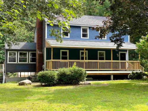 60 Blueberry Cir, Pelham, NH 03076-2810