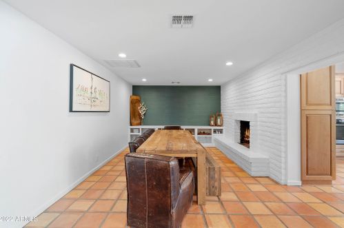 4637 Cholla St, Phoenix AZ 85029-3800 exterior