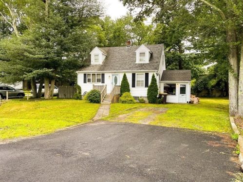 1639 Main St, Weymouth, MA 02190-1247