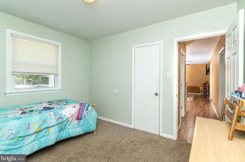 119 Military Dr, West Deptford NJ 08063-1506 exterior