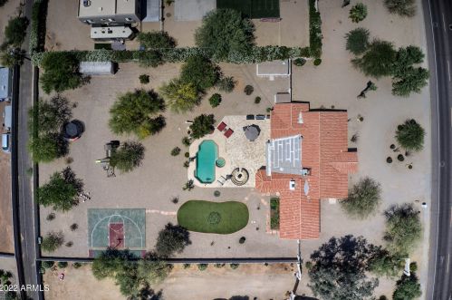 4637 Cholla St, Phoenix AZ 85029-3800 exterior