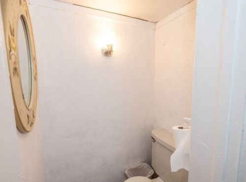 17 Pleasant St, Montgomery MA 01085-3719 exterior