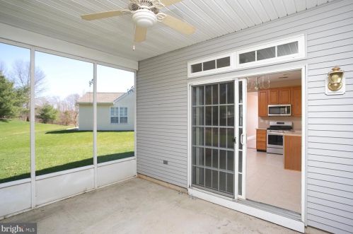 5 Taylor Ct, Columbus NJ  08022-2339 exterior