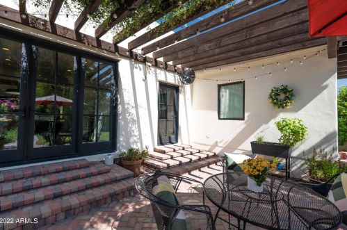 1815 11 Ave, Phoenix AZ 85021-4415 exterior