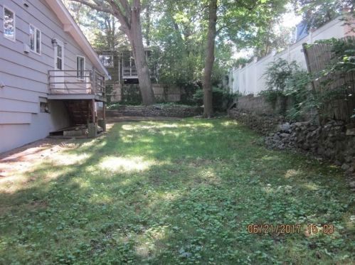 30 Hazelhurst Ave, Newton MA 02465-1341 exterior