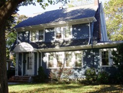 74 Maplewood Ave, Newton, MA 02459-2526