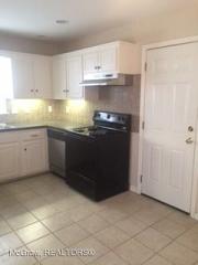 1030 38th St, Tulsa OK  74105-3021 exterior