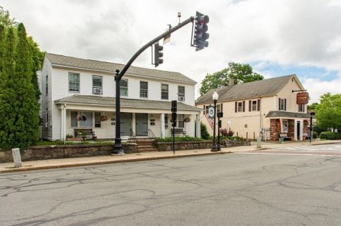 505 Washington St, Canton MA 02021-3650 exterior