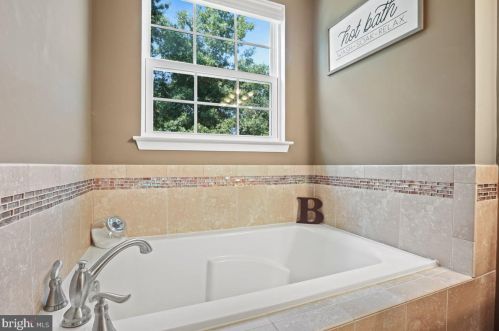 25 Tailor Ln, Erial NJ 08081-5699 exterior