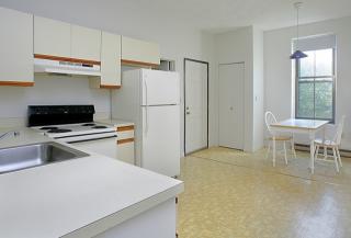 26 Beacon St, Chelsea MA  02150-2658 exterior