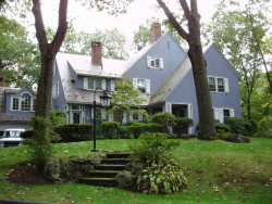 164 Bigelow Rd, Newton, MA 02465-3021