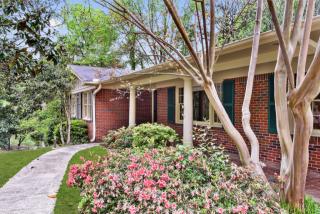 4600 Linwood Dr, Birmingham, AL 35222-3722