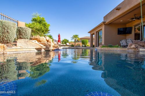 22843 54th St, Phoenix AZ  85054-7199 exterior