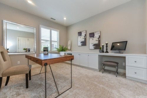 32 Larkfield, Irvine CA 92620-2140 exterior