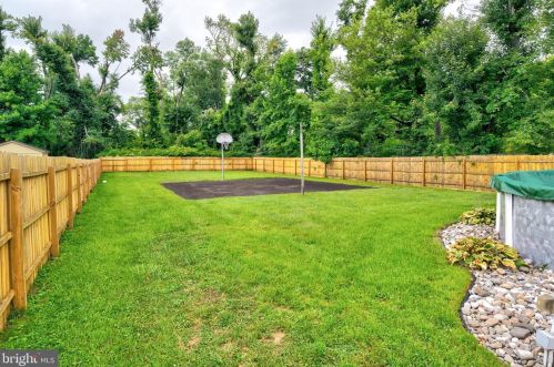 833 Boundary Rd, West Deptford NJ 08096-3614 exterior