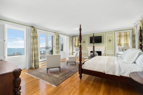 973 Hale St, Beverly MA 01915-4634 exterior