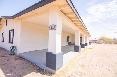 4633 2nd St, Phoenix AZ  85040-2119 exterior