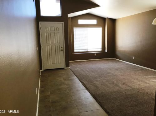 18650 42nd St, Phoenix AZ  85050-3376 exterior