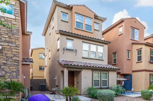 2016 77th Ln, Phoenix AZ  85035-5122 exterior