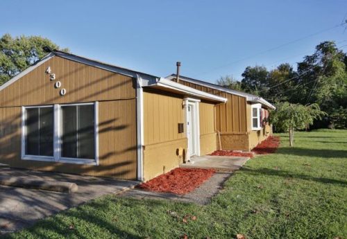 4300 Lynnbrook Dr, Louisville KY  40220-3621 exterior