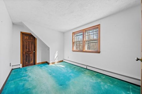 143 Rocky Hl Rd, Plymouth MA 02360-5501 exterior