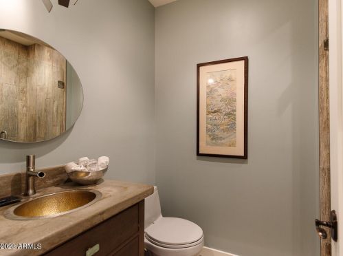 529 Cypress St, Phoenix AZ 85006-1840 exterior