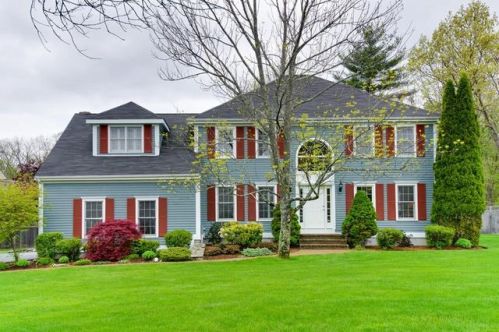 12 Andrews Way, Southborough MA  01772-1024 exterior