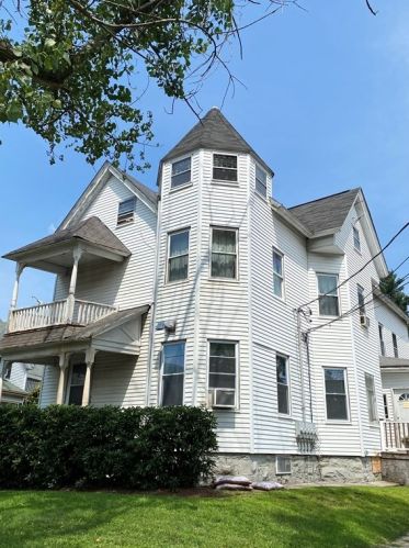 501 Bay St, Taunton, MA 02780-1769